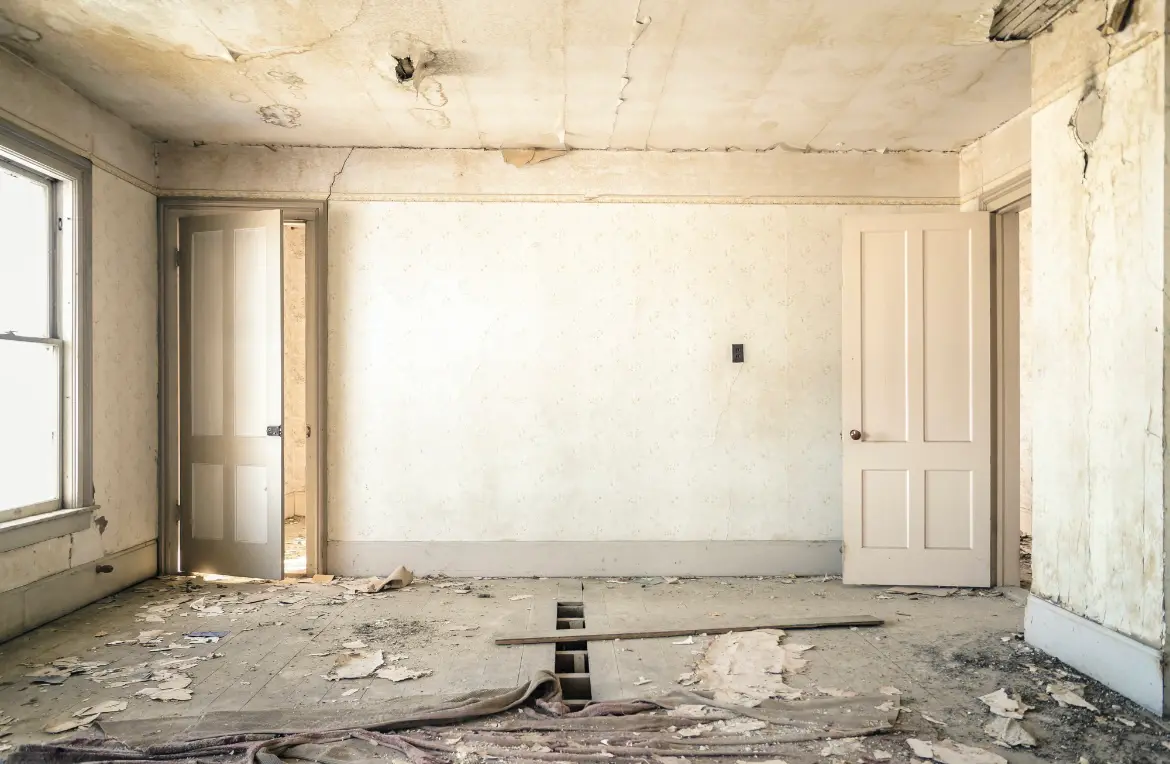 Waste disposal crew managing a cleanout project in Kingfisher